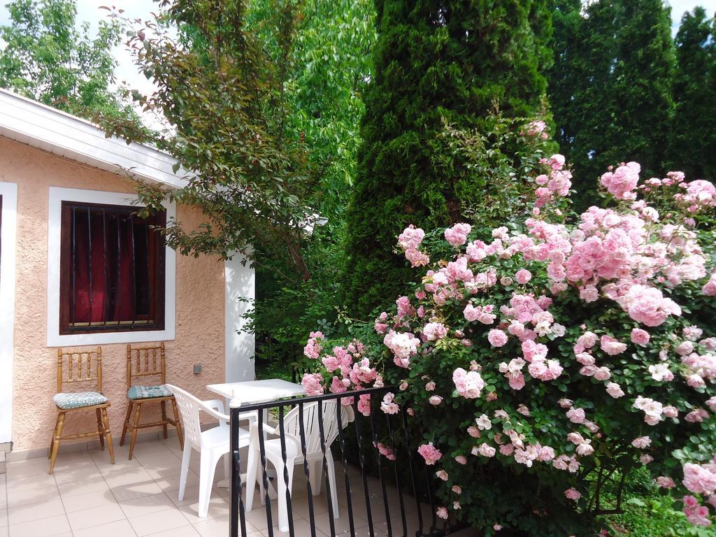 Holiday Apartmanház Balatonfüred Habitación foto