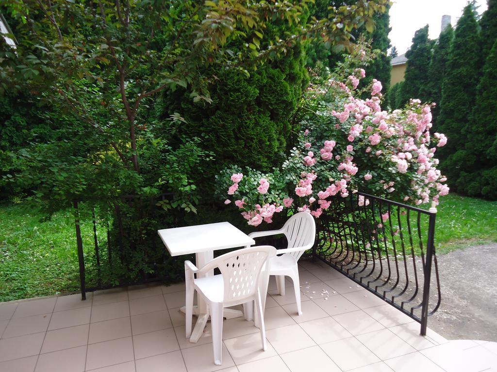 Holiday Apartmanház Balatonfüred Habitación foto